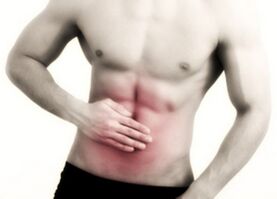 Douleurs abdominales avec la blessure souverain